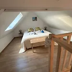 Côté Poules Bed & Breakfast *
